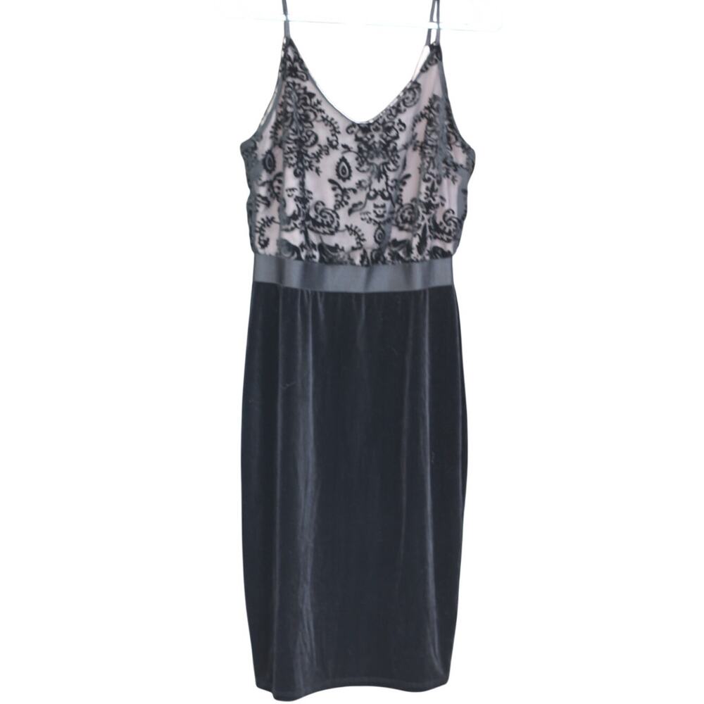 New with Tags Xhilaration Velvet & Lace Knee-Length Dress - XS